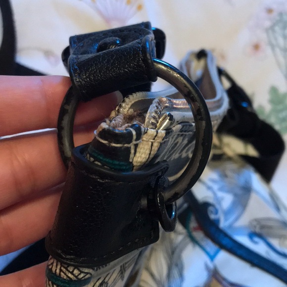 Sakroots crossbody bag - Picture 6 of 9